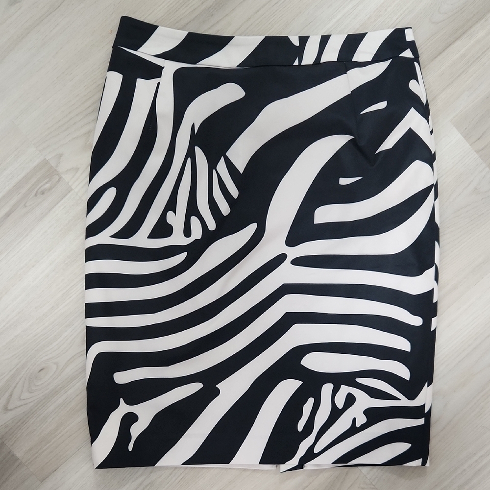 Black and White Zebra Print Skirt